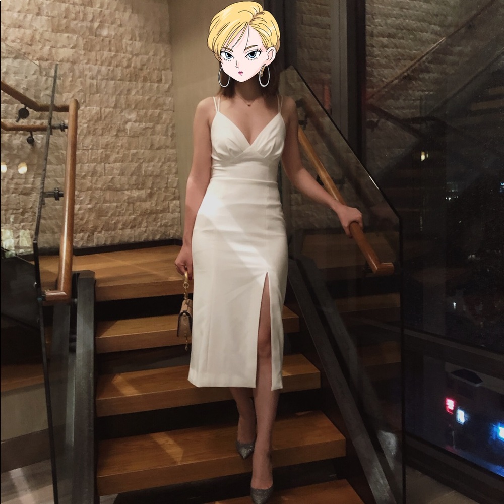 V Neck Strap Dress
